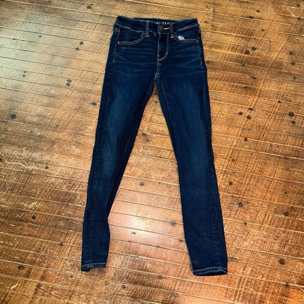 American Eagle destroyed hi-rise 00 short jeggings
